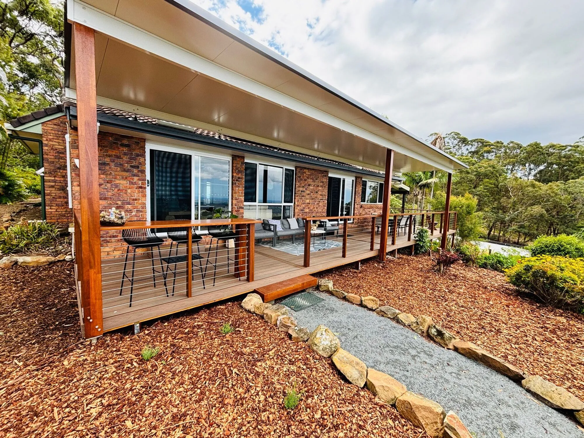 Verandah dining and seating area